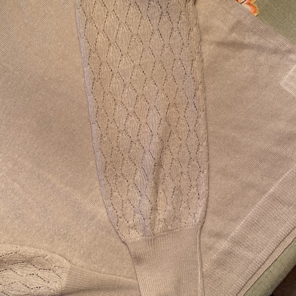 Sweater - Picture 3 of 3